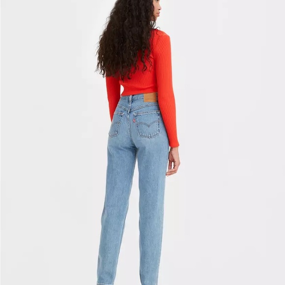 Levi’s 80s Mom Jeans - mid blue wash - Picture 2 of 4